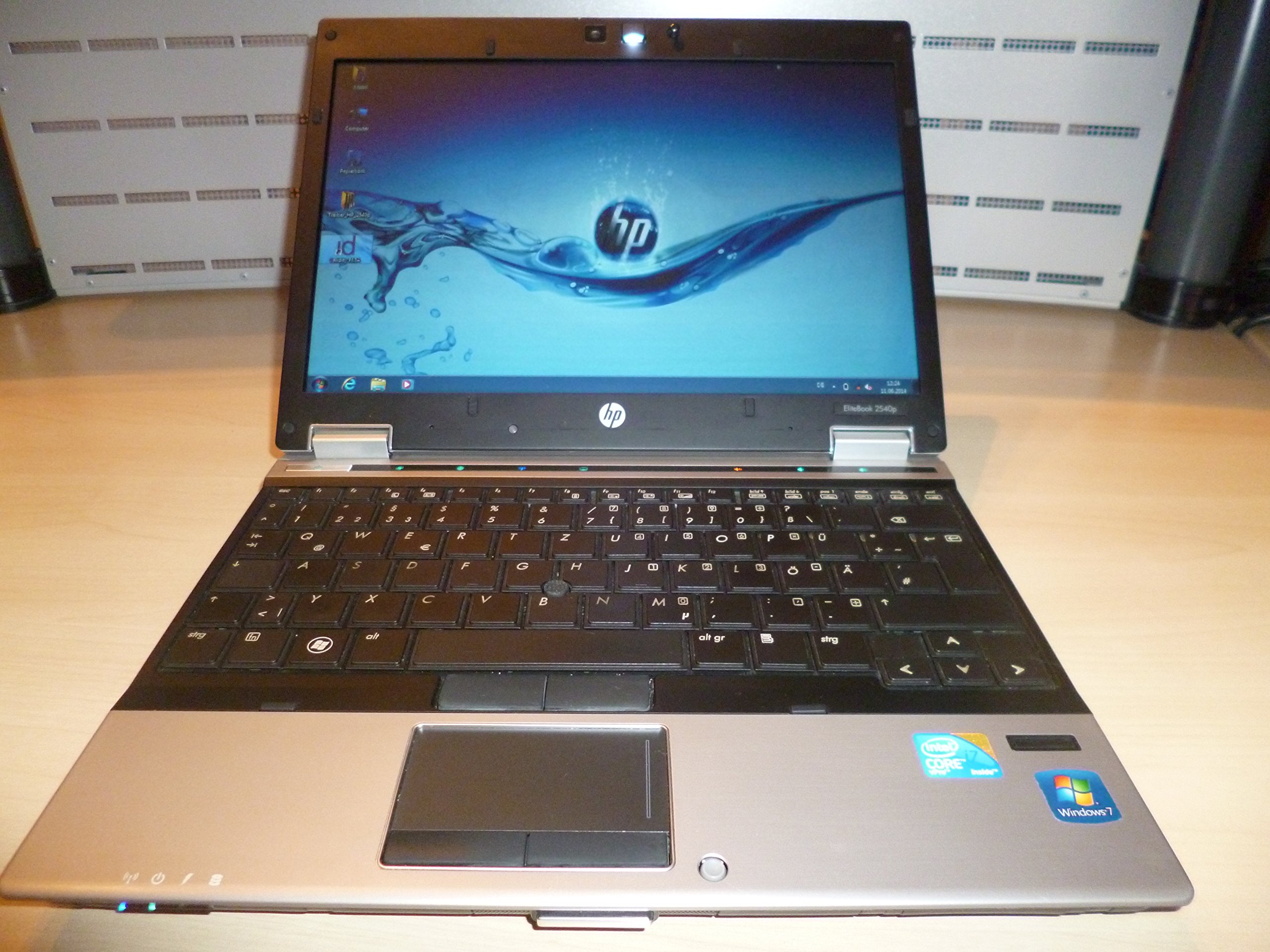 HP EliteBook 2540p Notebook PC Core i7 (640LM) 2.13GHz 4096MB